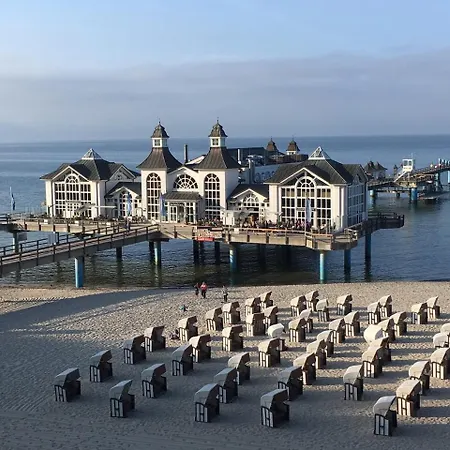 Louisa 43 - Octopussy In Apartmán *